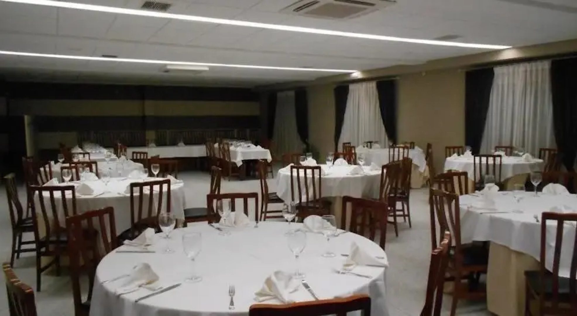 Hotel Dos Hermanas