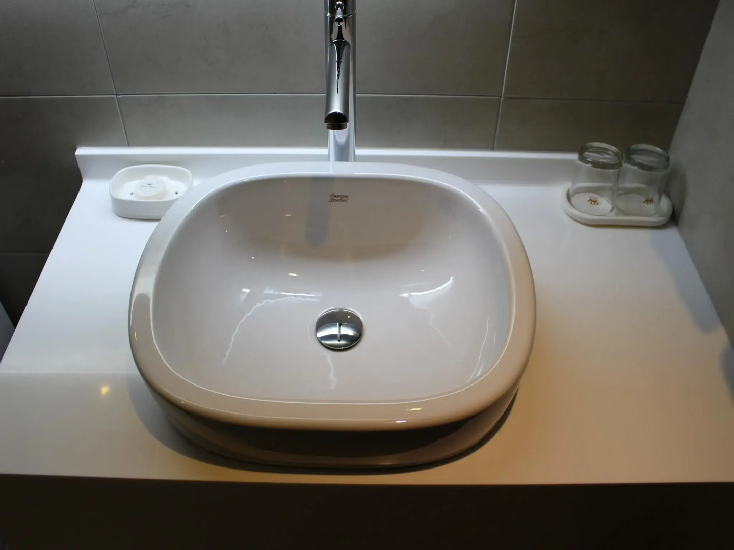 Insadong Crown Hotel