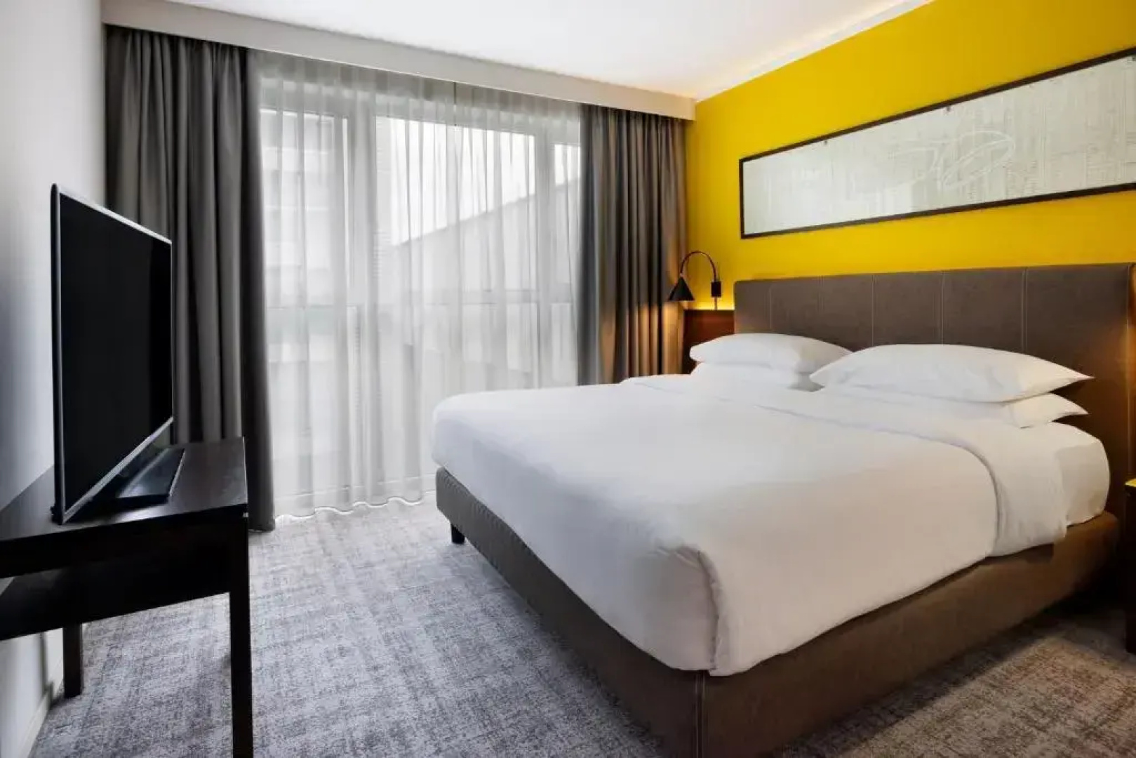 Отель Four Points by Sheraton Bolzano