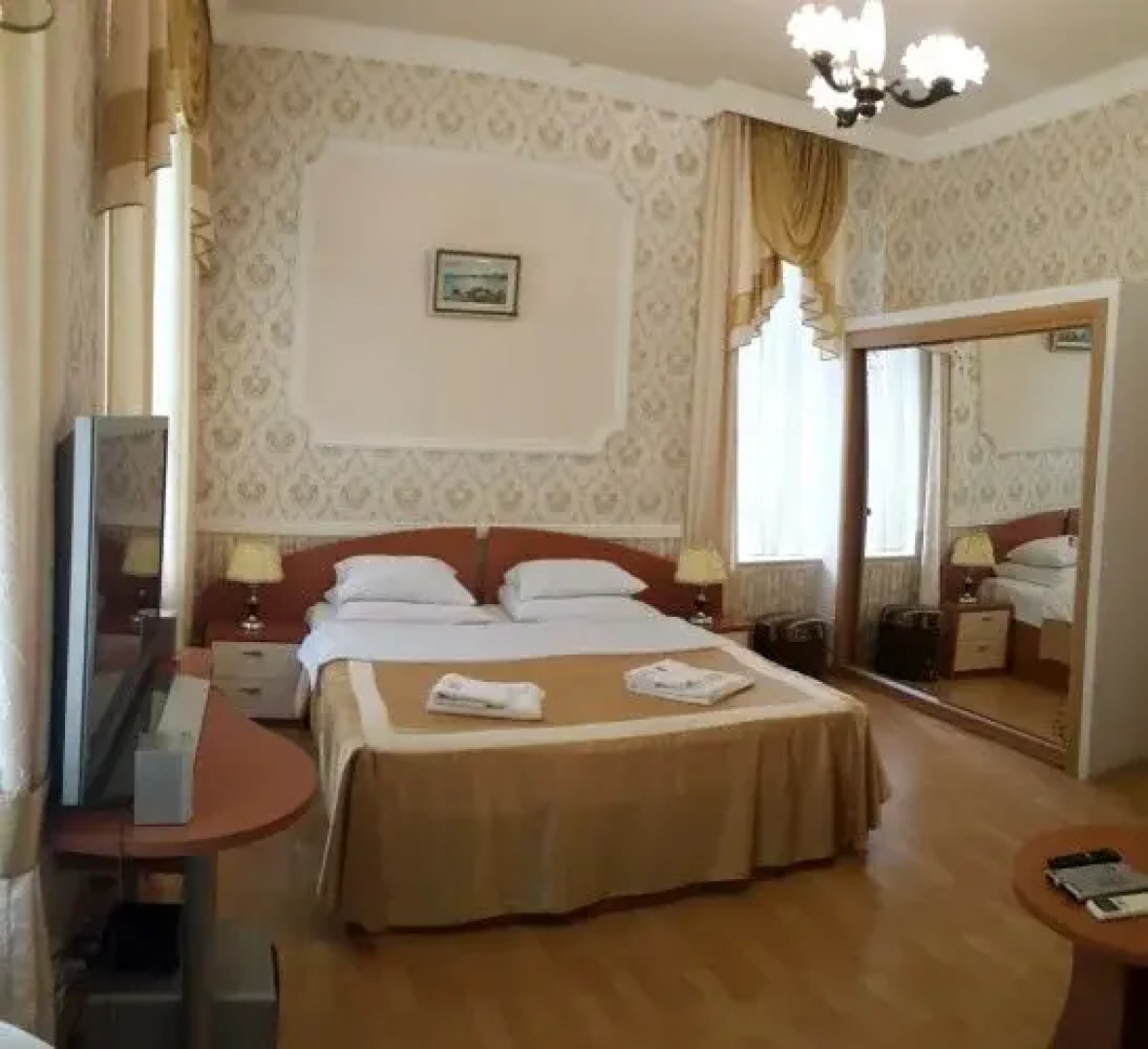 Park Royal Bely Lebed Mini-Hotel