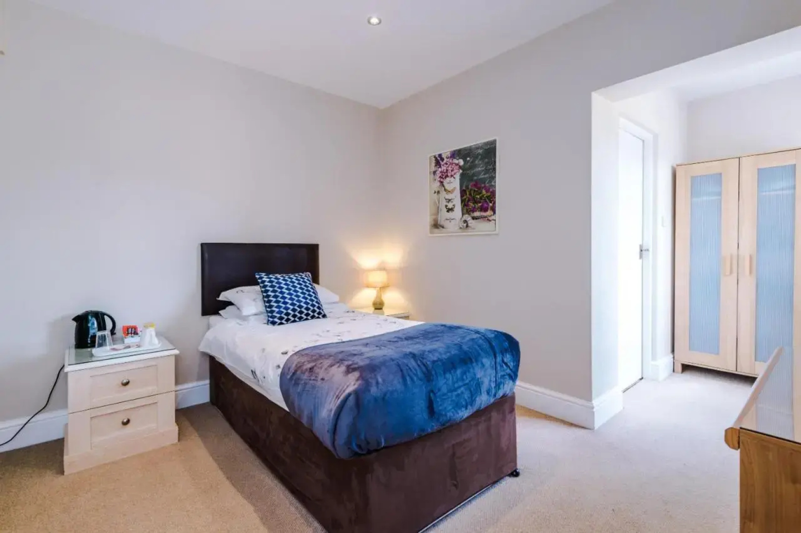 Holcombe Guest House