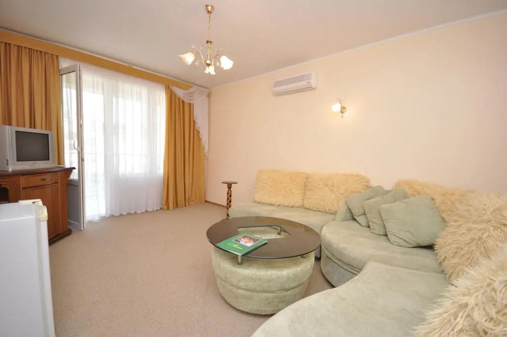 Alyana Guest House