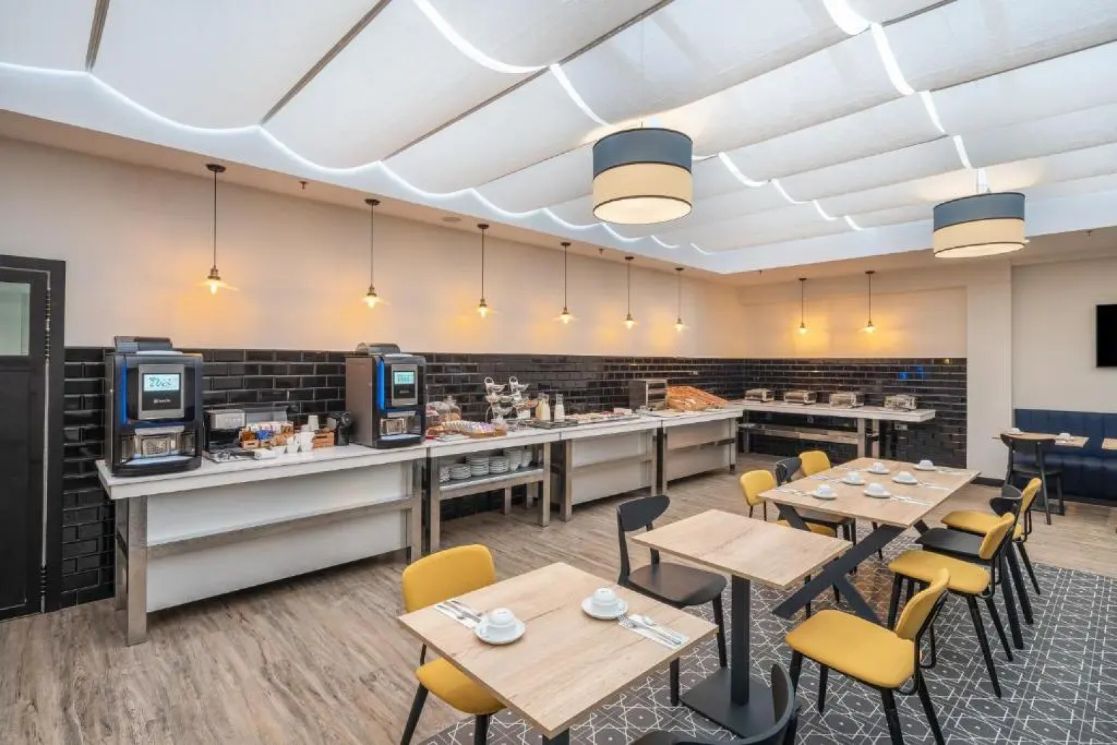 Отель LIVVO Fataga