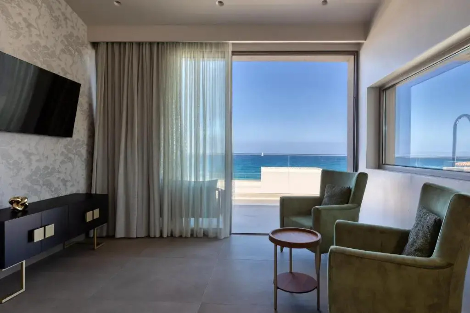 Castello Boutique Suites by the sea - Adults Only