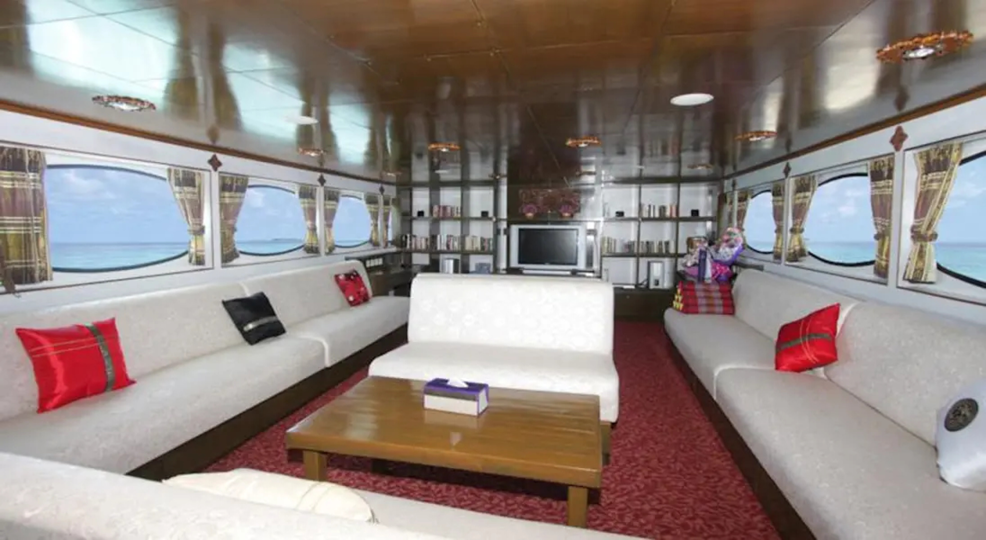 M/v Pawara Luxury Live Aboard Dive Cruise