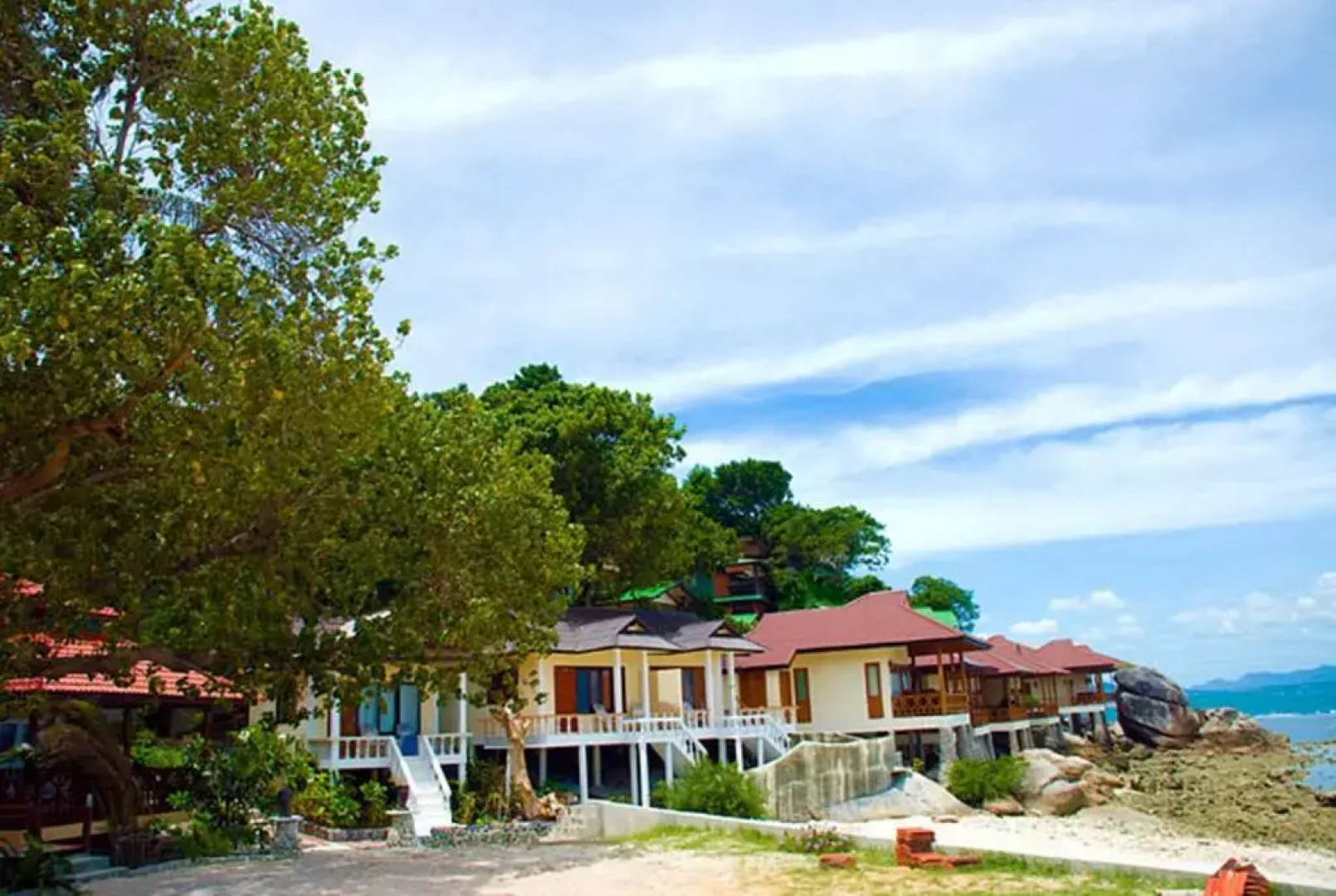 Rin Beach Resort