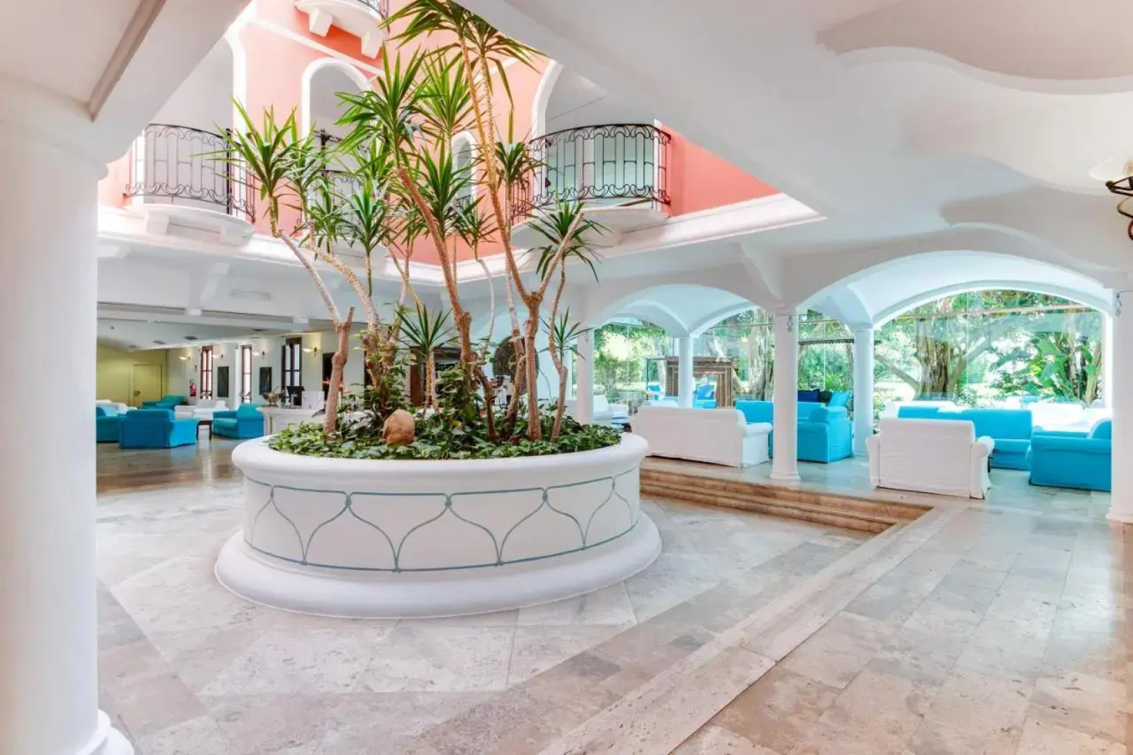 Phi Hotel Sighientu