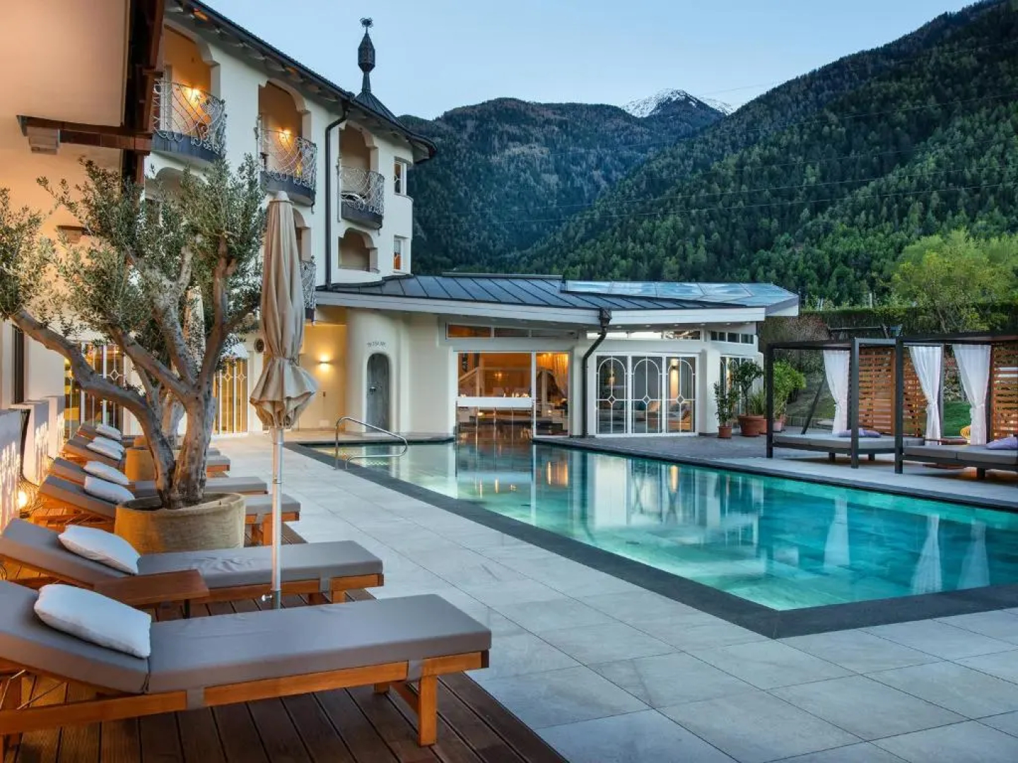 Hotel Paradies