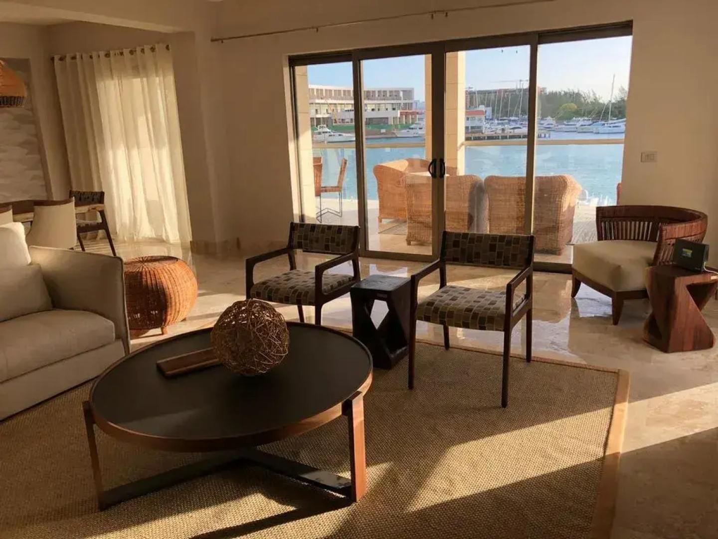 La Amada Residences Luxury