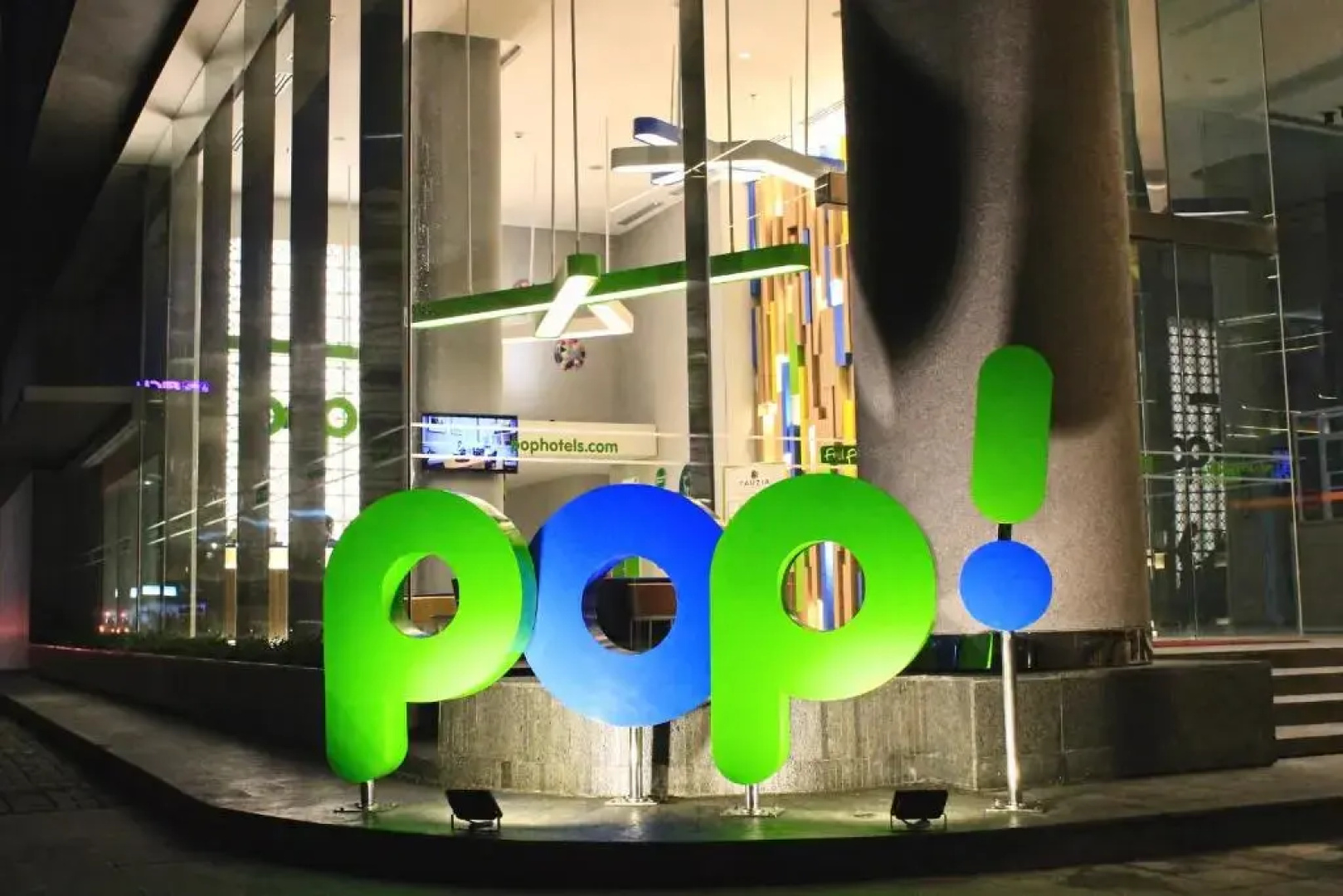 POP! Hotel Solo