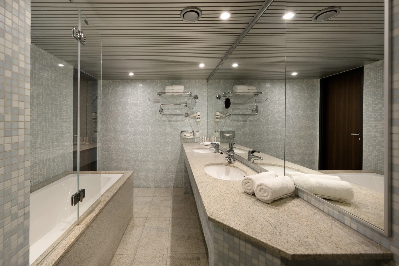 Отель Radisson Blu Hotel Olümpia