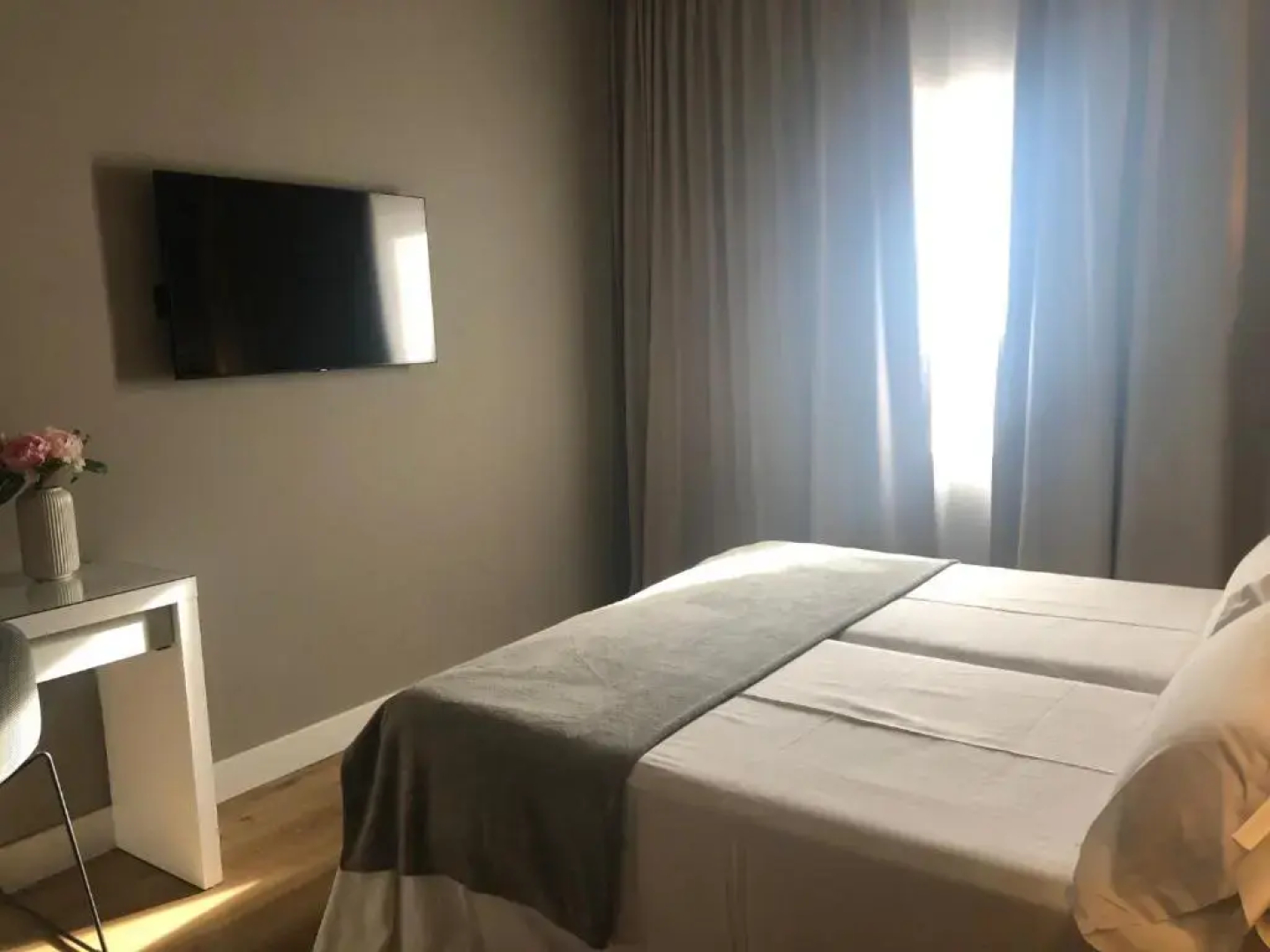 Nuria Hotel