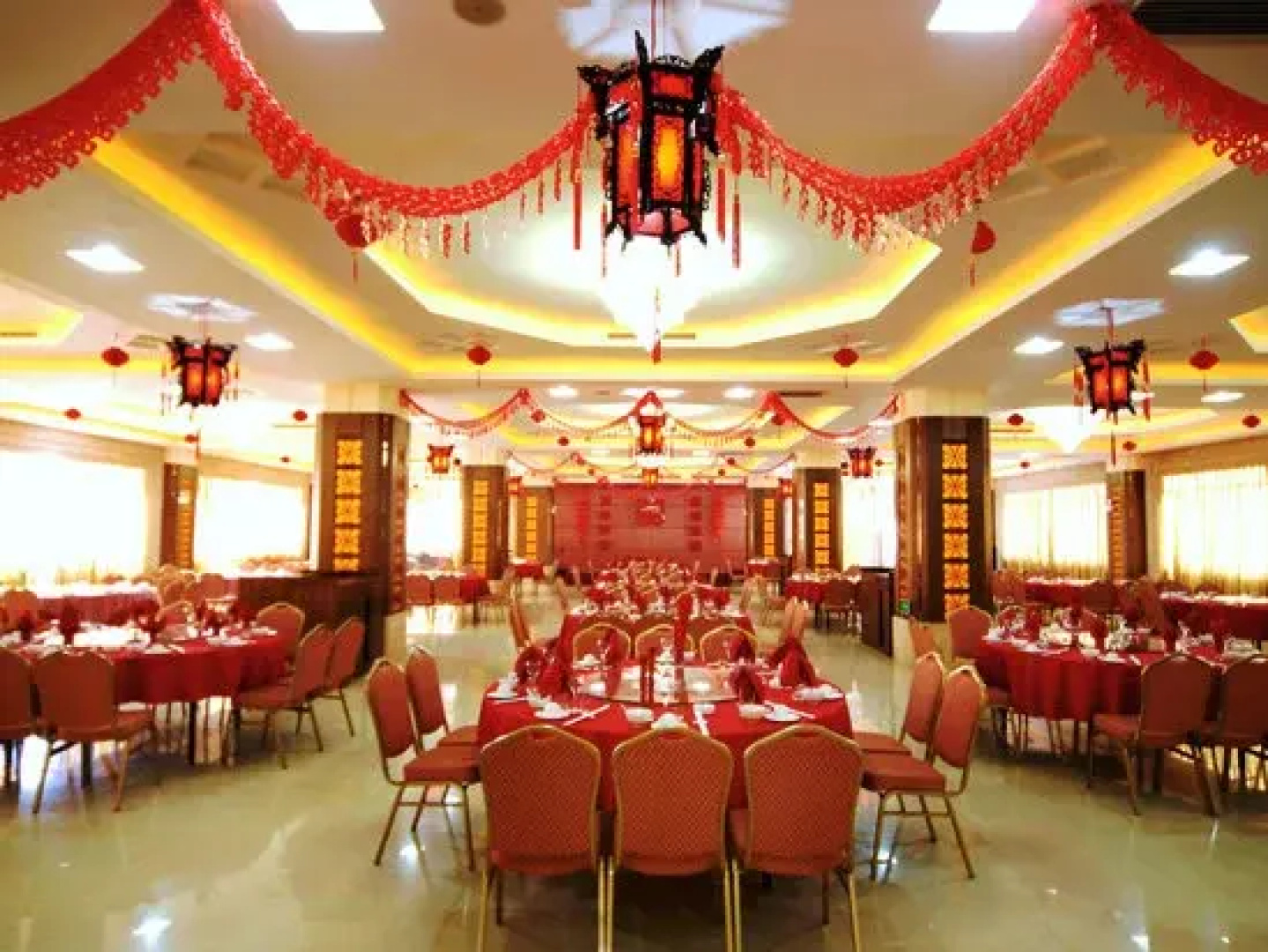 Tengchong Airport Sightseeing Hotel