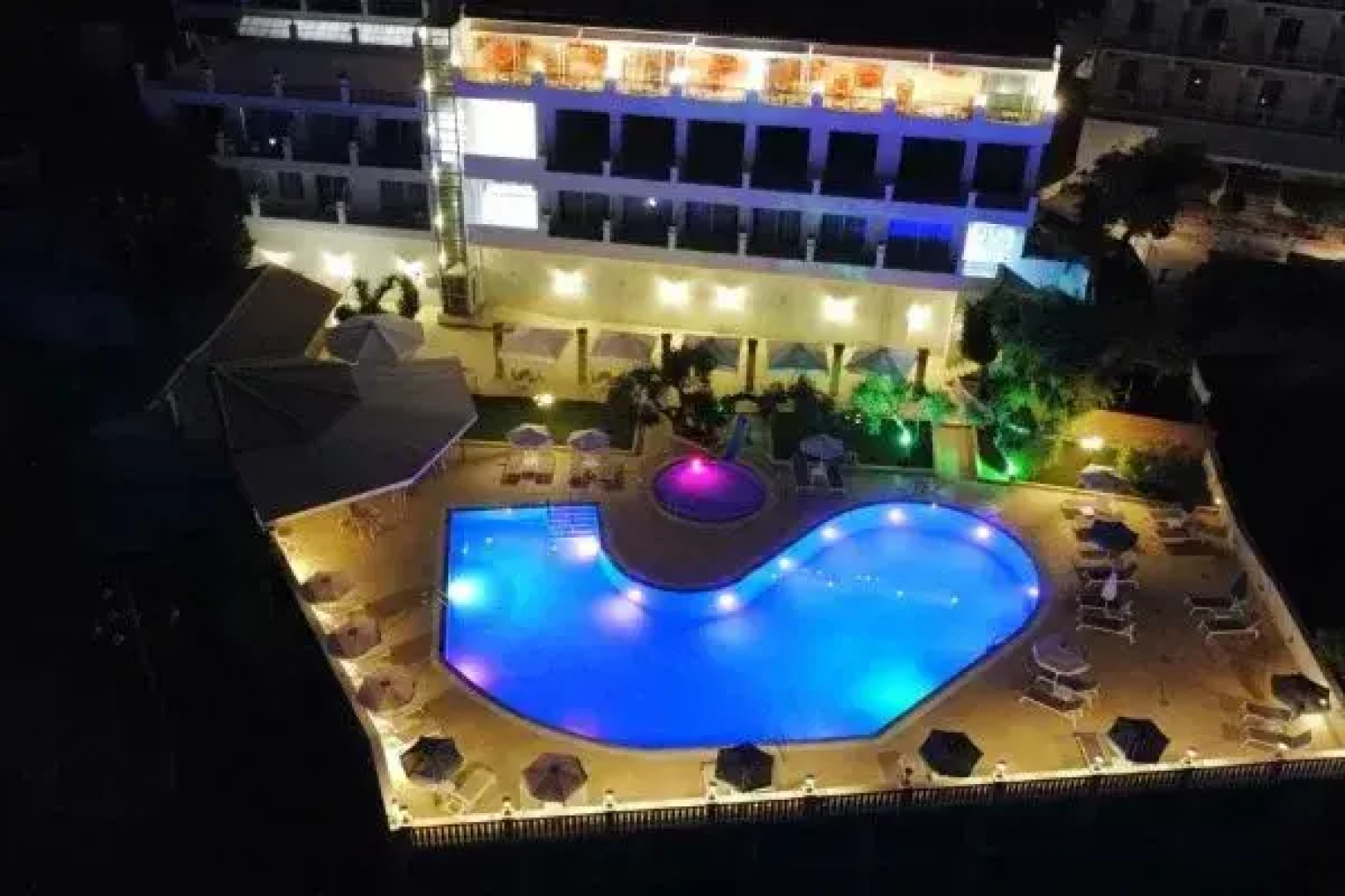 Aloha Hotel