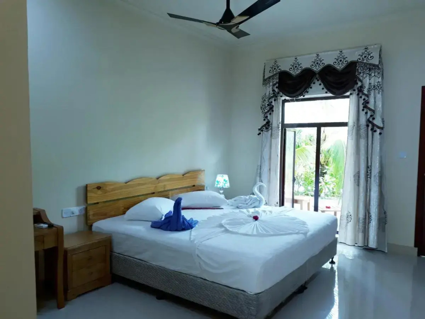 Sunrise Inn