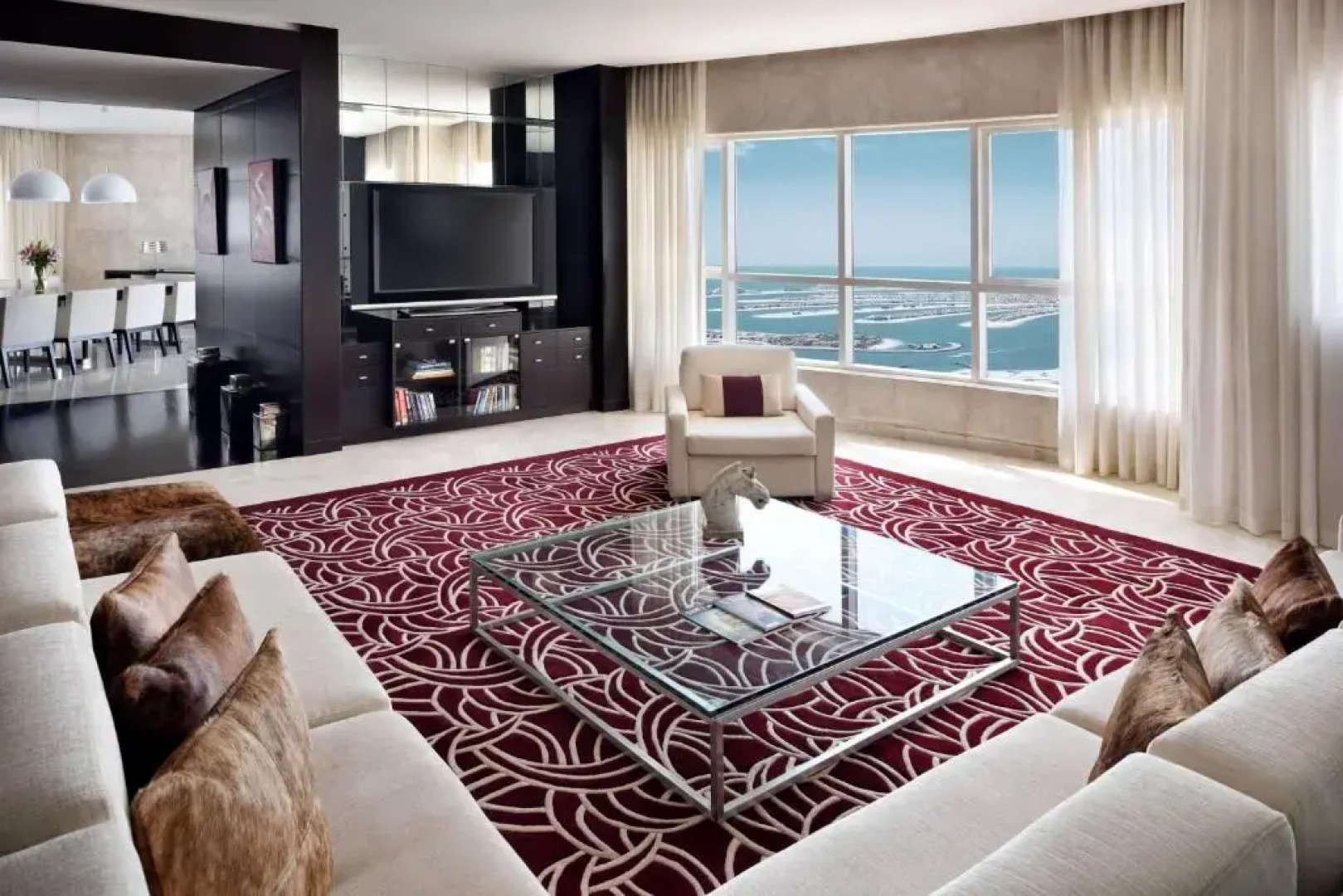 Dubai Marriott Harbour Hotel & Suites