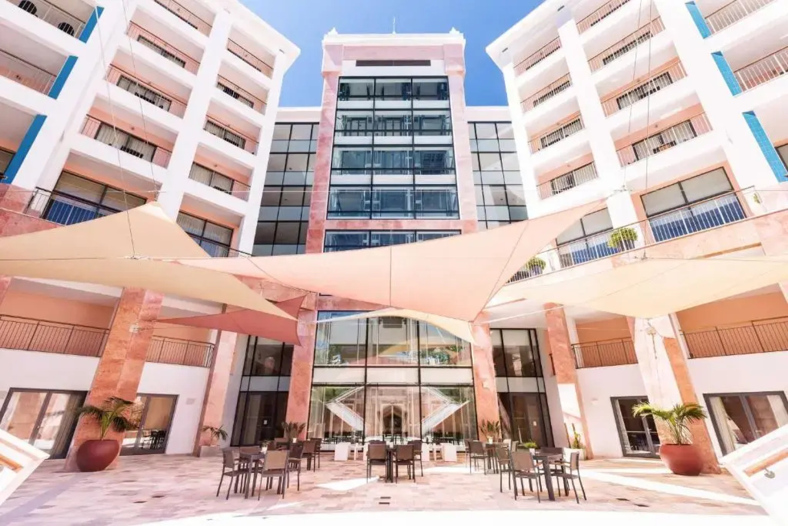 Hilton Vilamoura As Cascatas Golf Resort & Spa