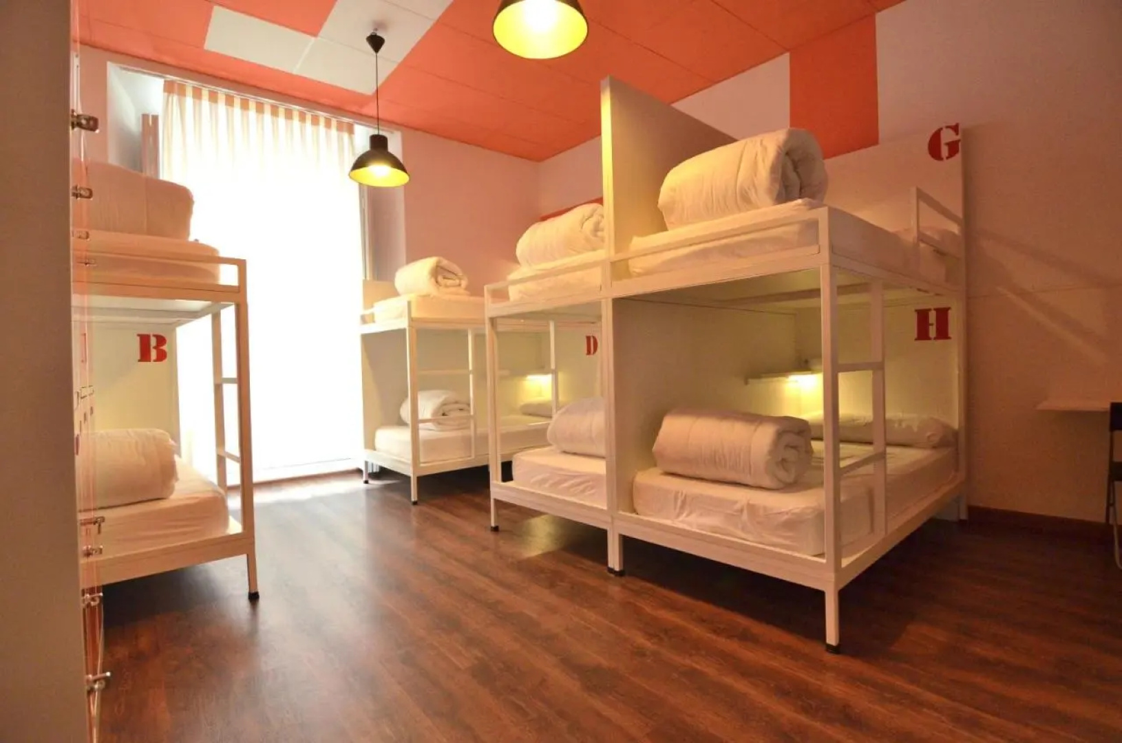 Хостел Far Home Atocha