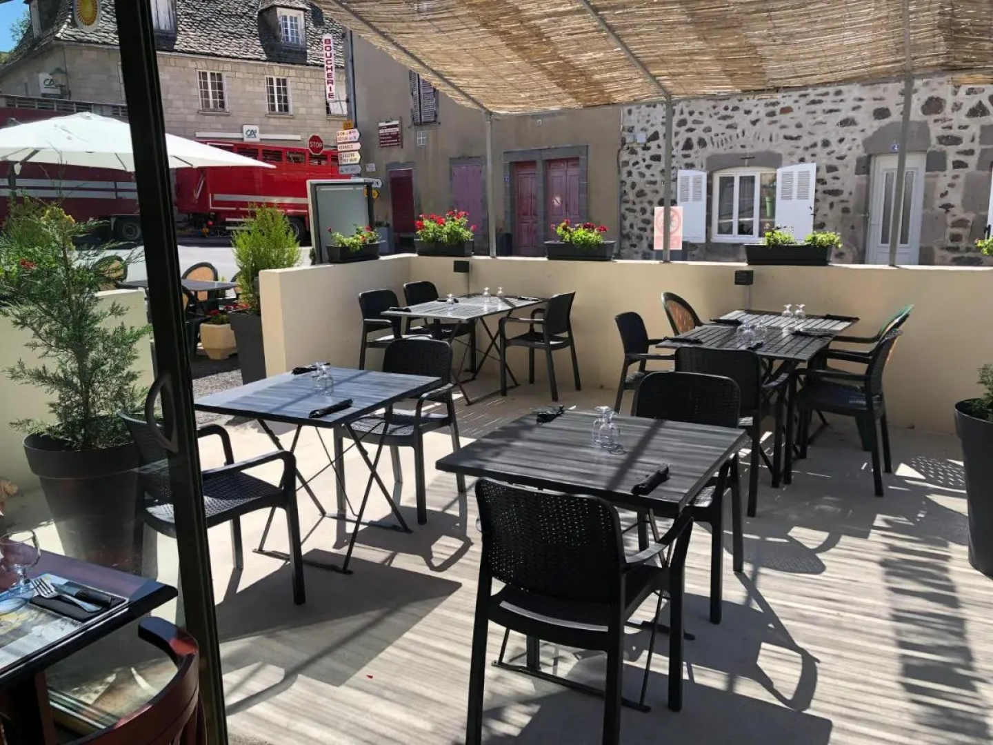 Logis Hôtel Le Relais Des Remparts