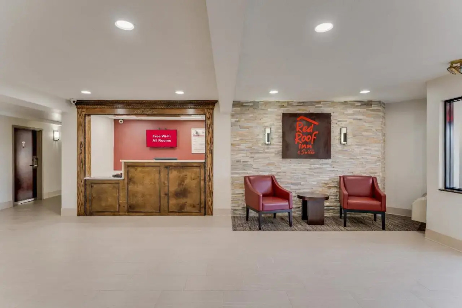 Red Roof Inn & Suites Newport – Middletown, RI