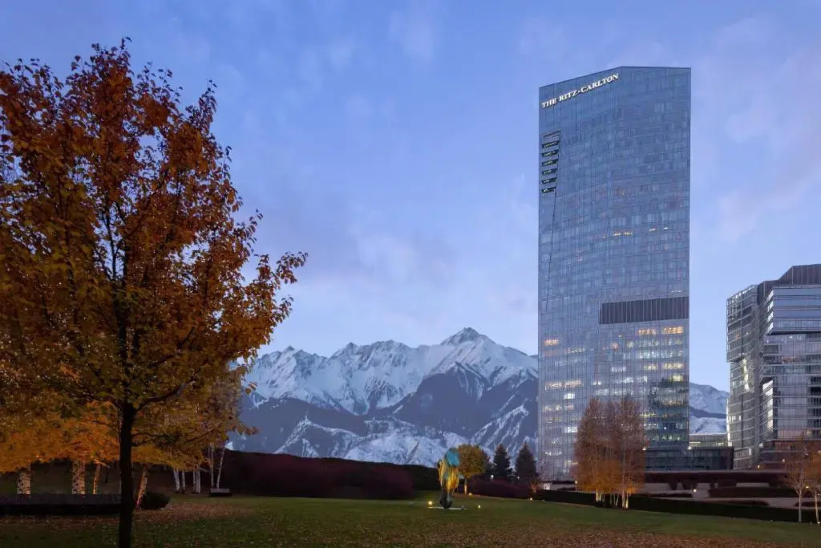 Отель The Ritz-carlton, Almaty