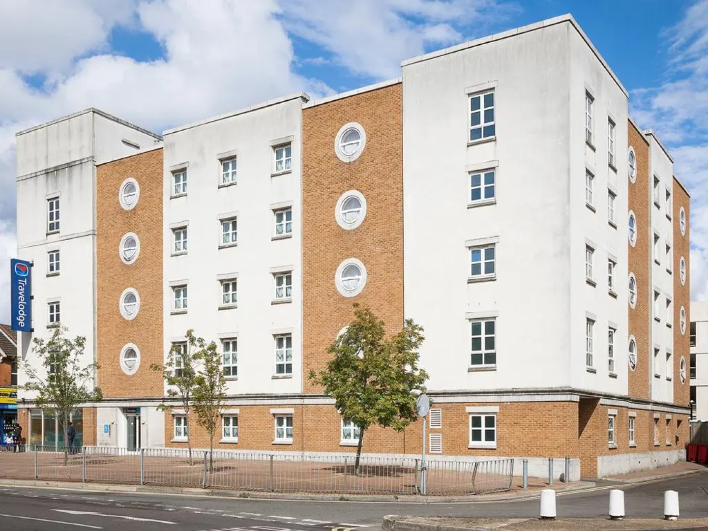 Travelodge Watford Central