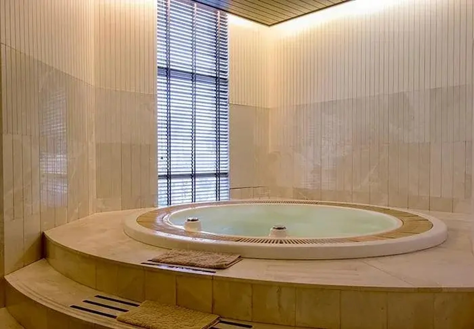 Hilton Bangkok Grande Asoke