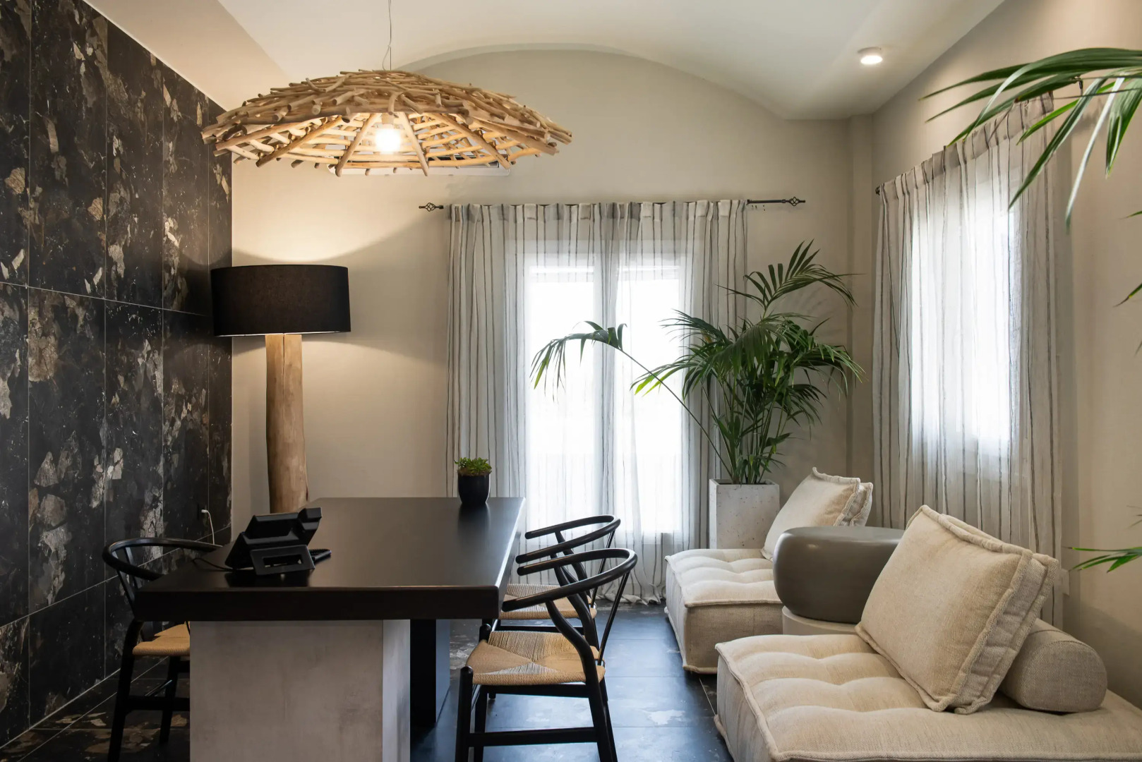 Bios Santorini Vegan - Vegetarian Boutique Hotel 