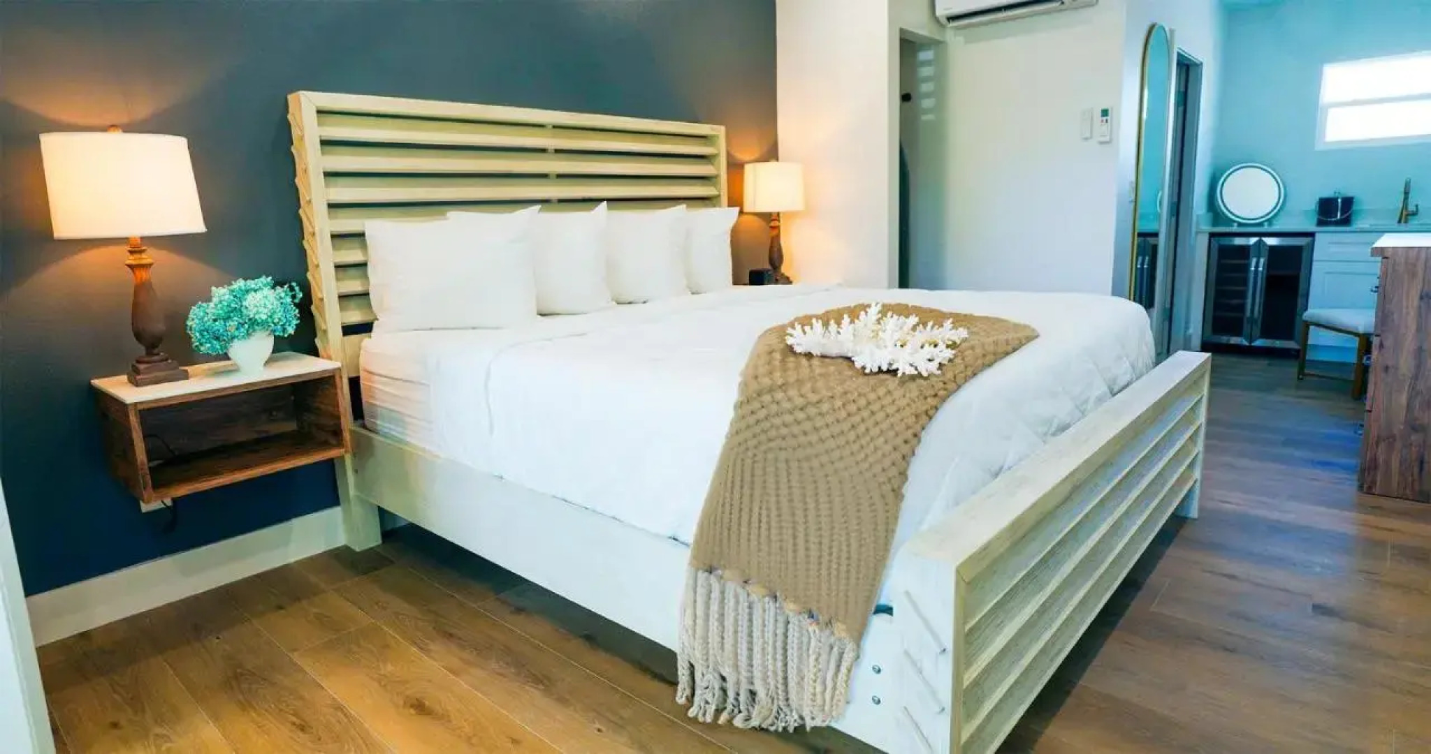 Ivory Sands Beach Suites