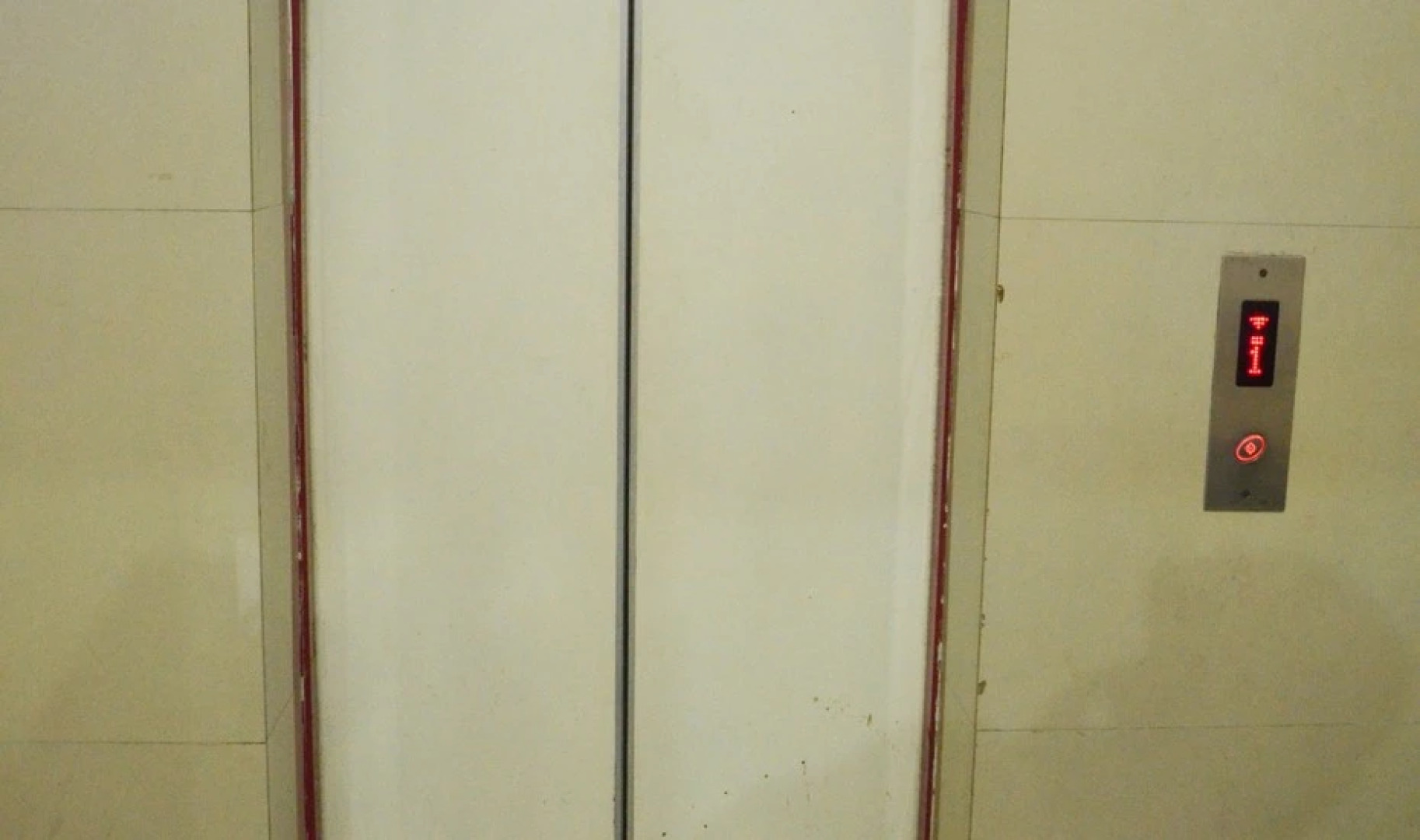 Hotel Charans International