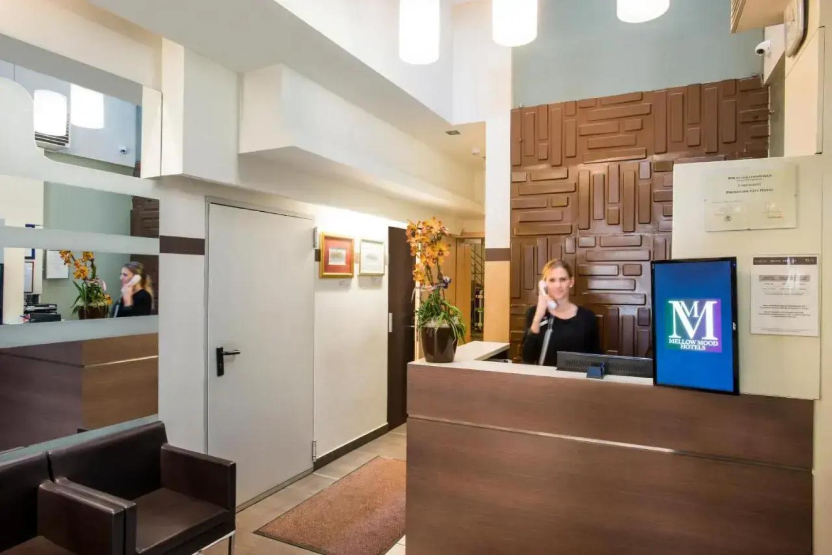 Promenade City Hotel