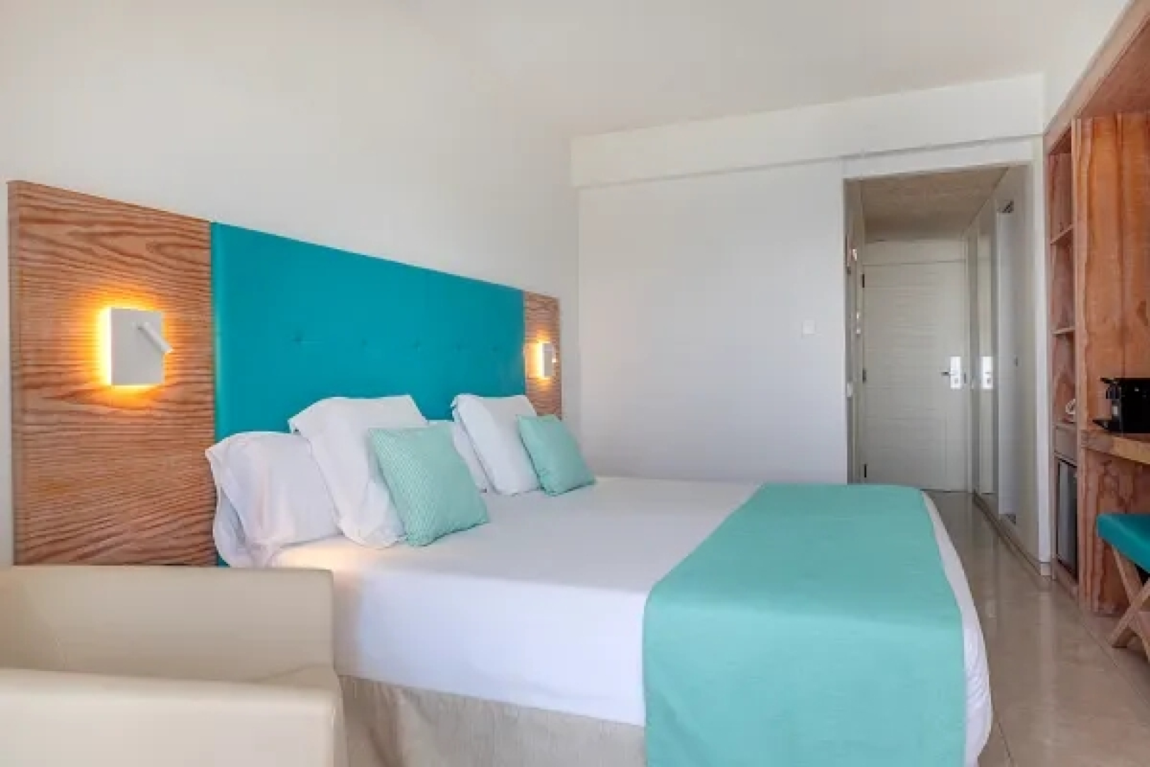 Alua Gran Camp de Mar