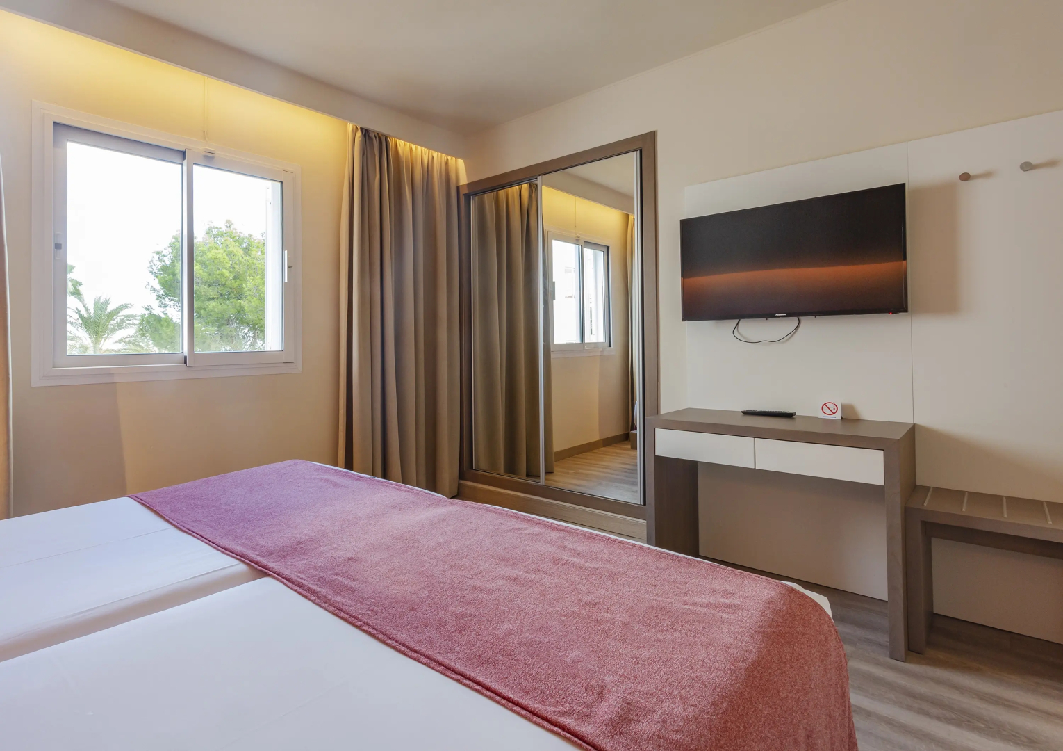 Marins Playa Suites