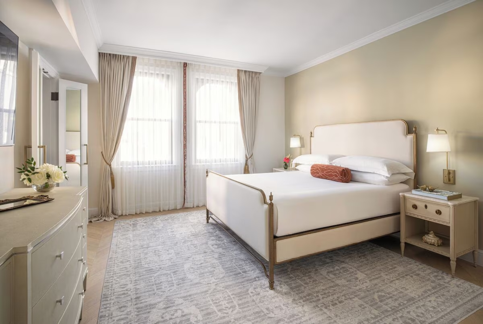 Отель Cloister at The Boca Raton