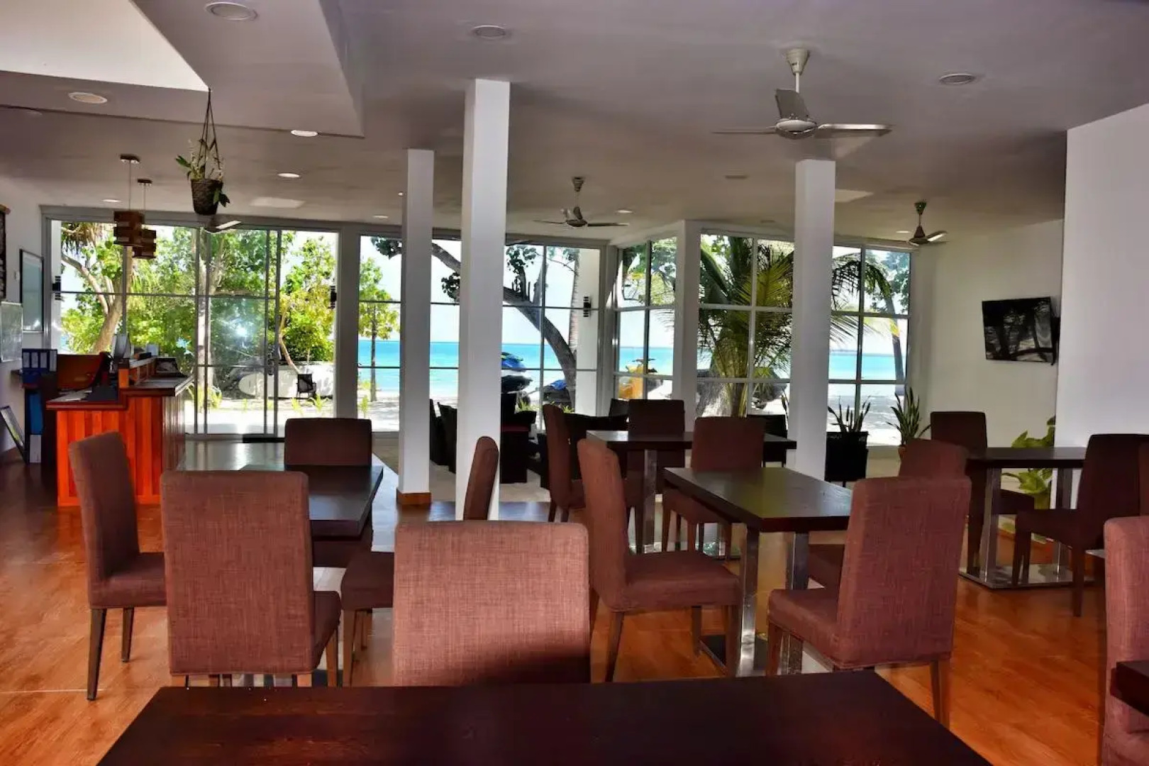 Athiri Beach Maldives