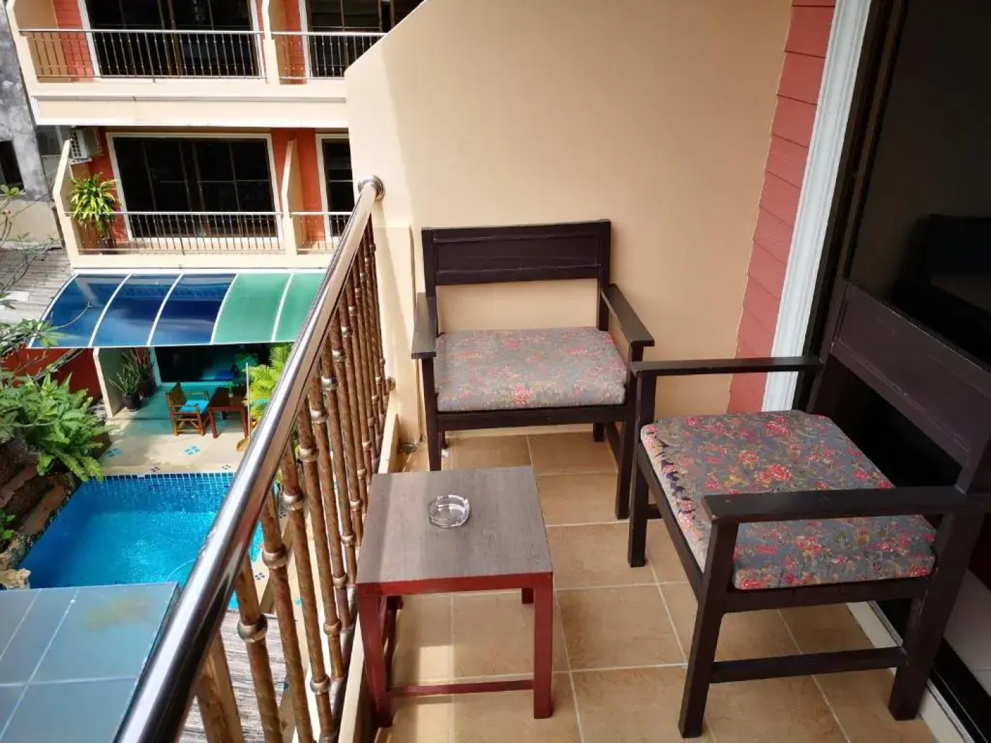 Seven Seas Hotel