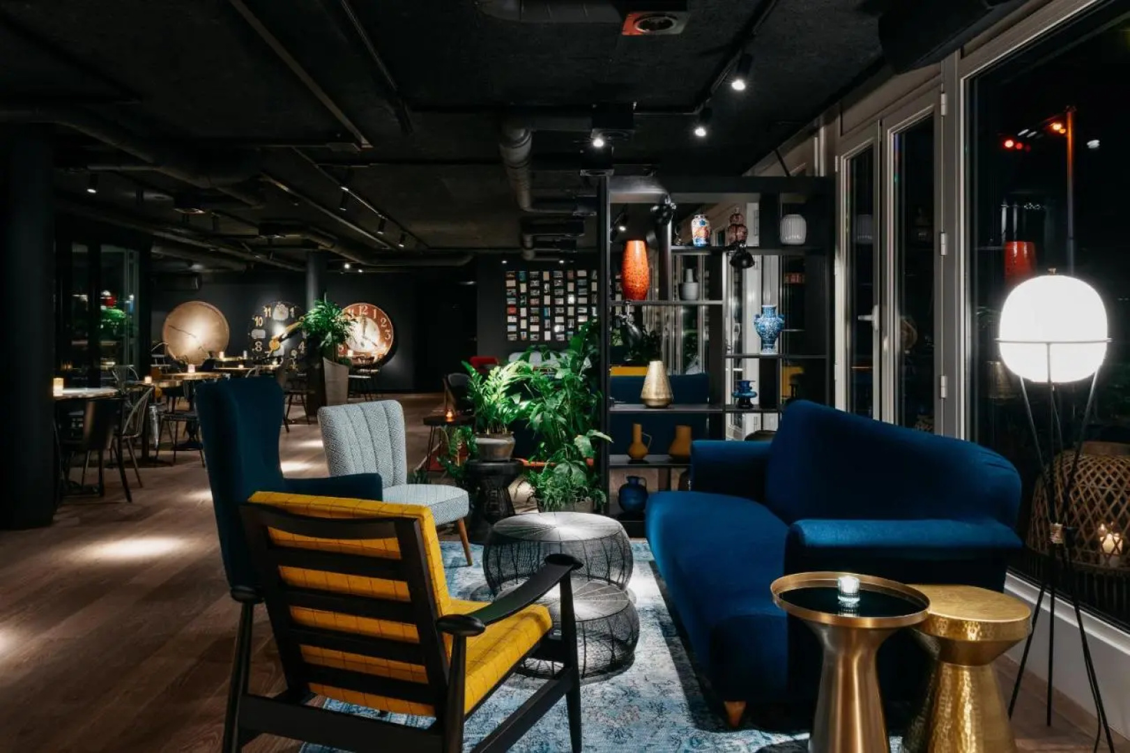 Ruby Claire Hotel & Bar