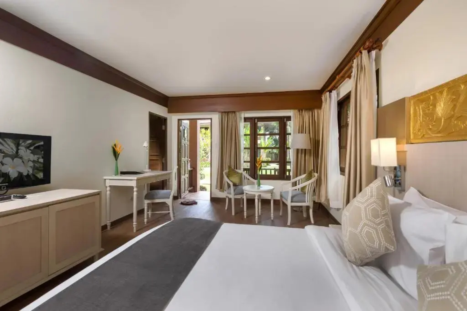 Отель Best Western Premier Bangtao Beach Resort and Spa