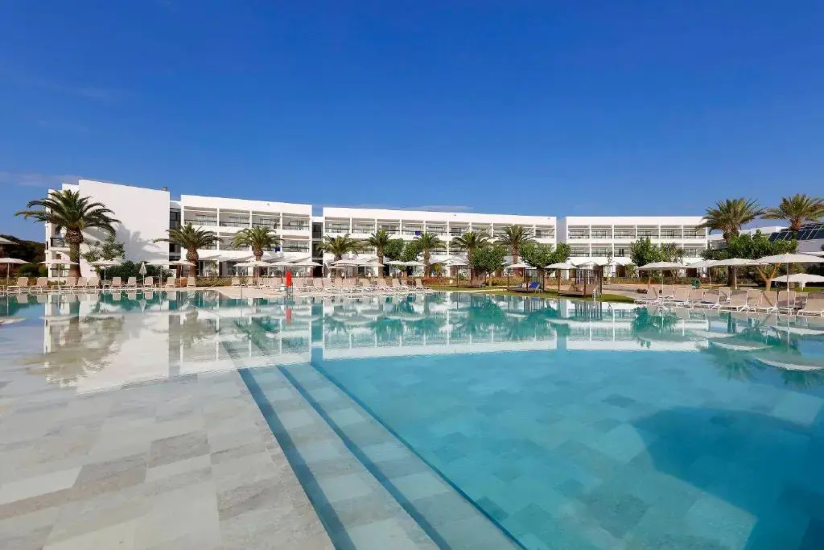 Отель Grand Palladium Palace Ibiza Resort & Spa