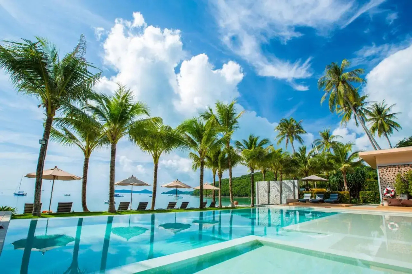 Курортный отель Bandara Pool Villas, Phuket