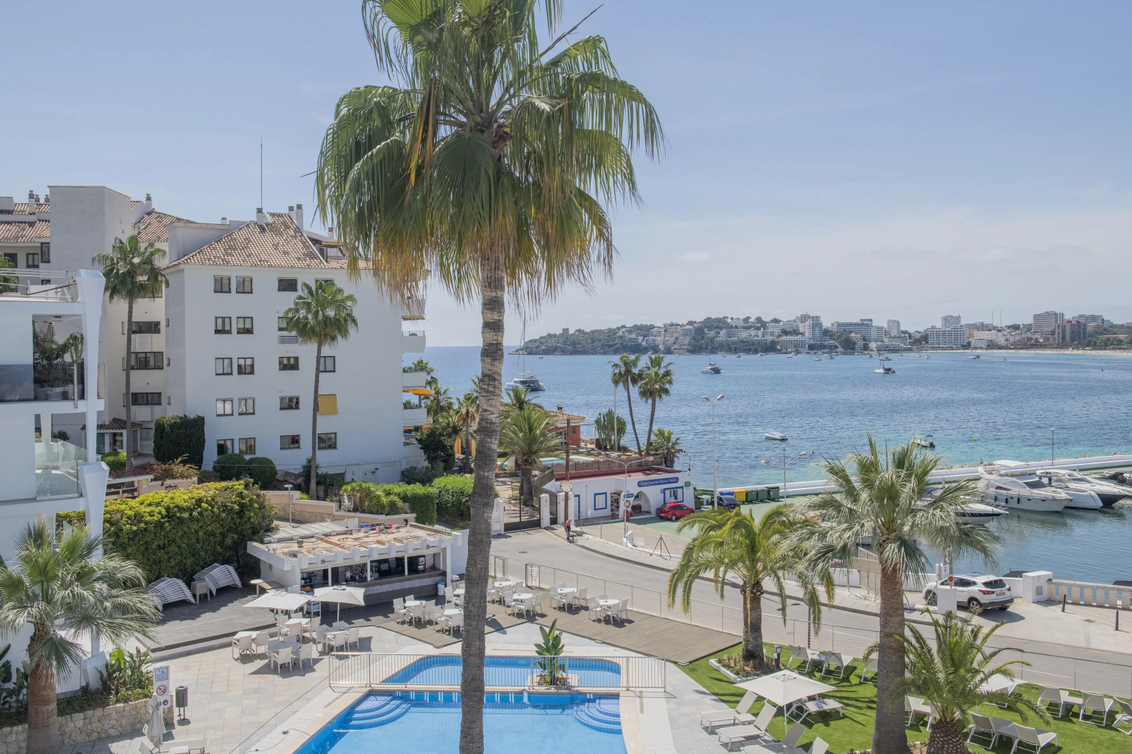 Suites Roc Portonova