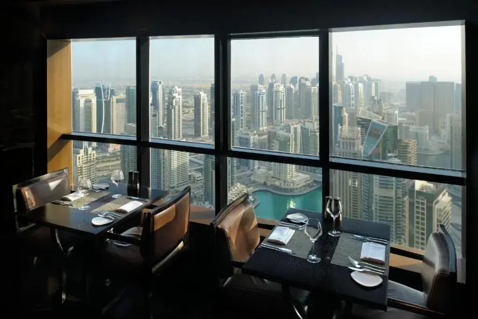 Dubai Marriott Harbour Hotel & Suites