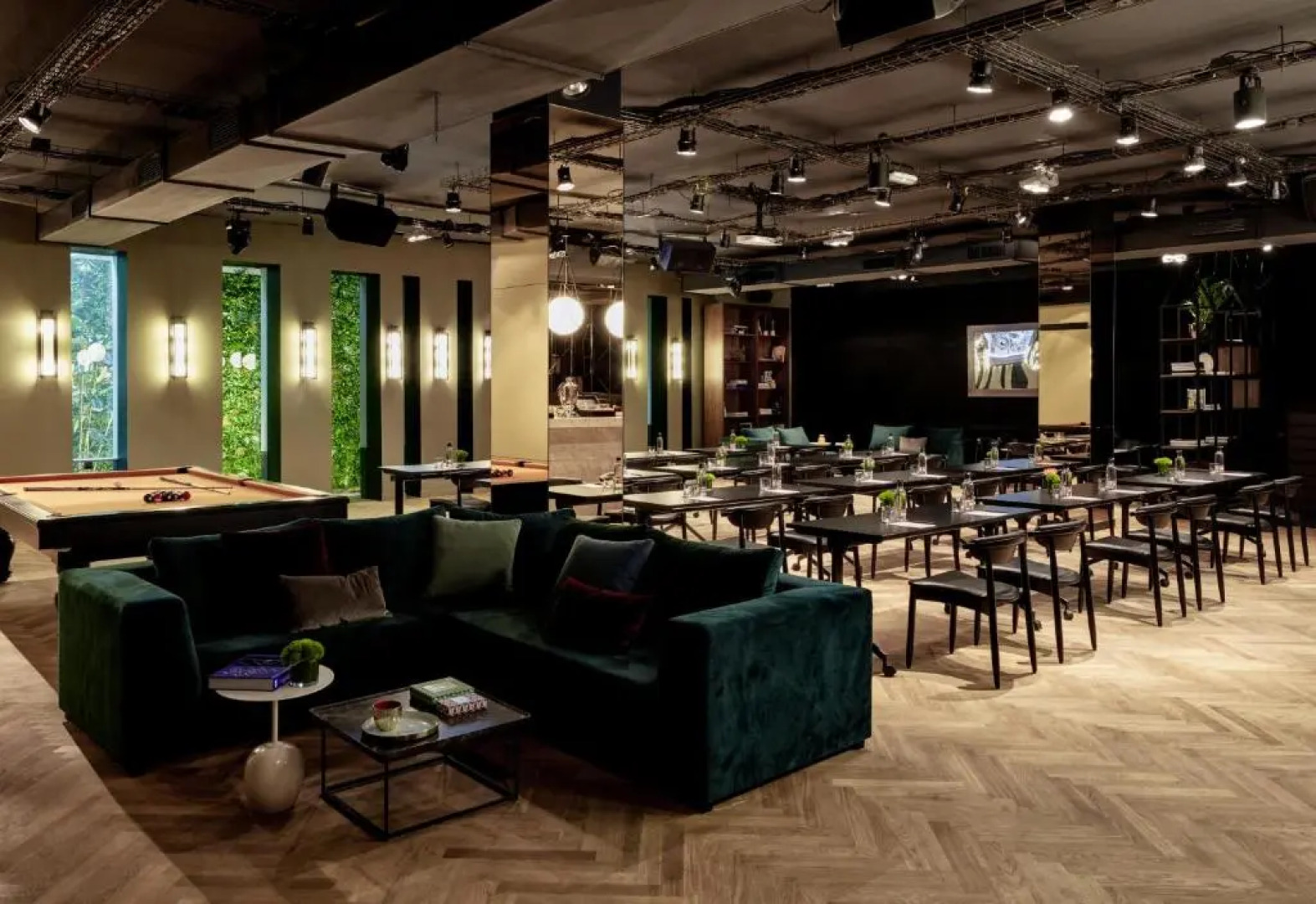 Отель Sir Victor