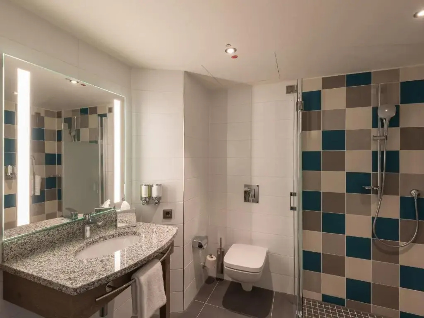 Hampton by Hilton Düsseldorf City Centre