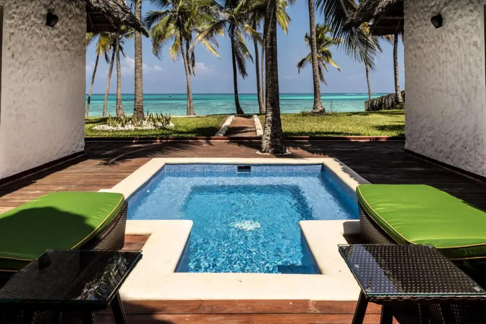 Курортный отель Karafuu Beach Resort & Spa