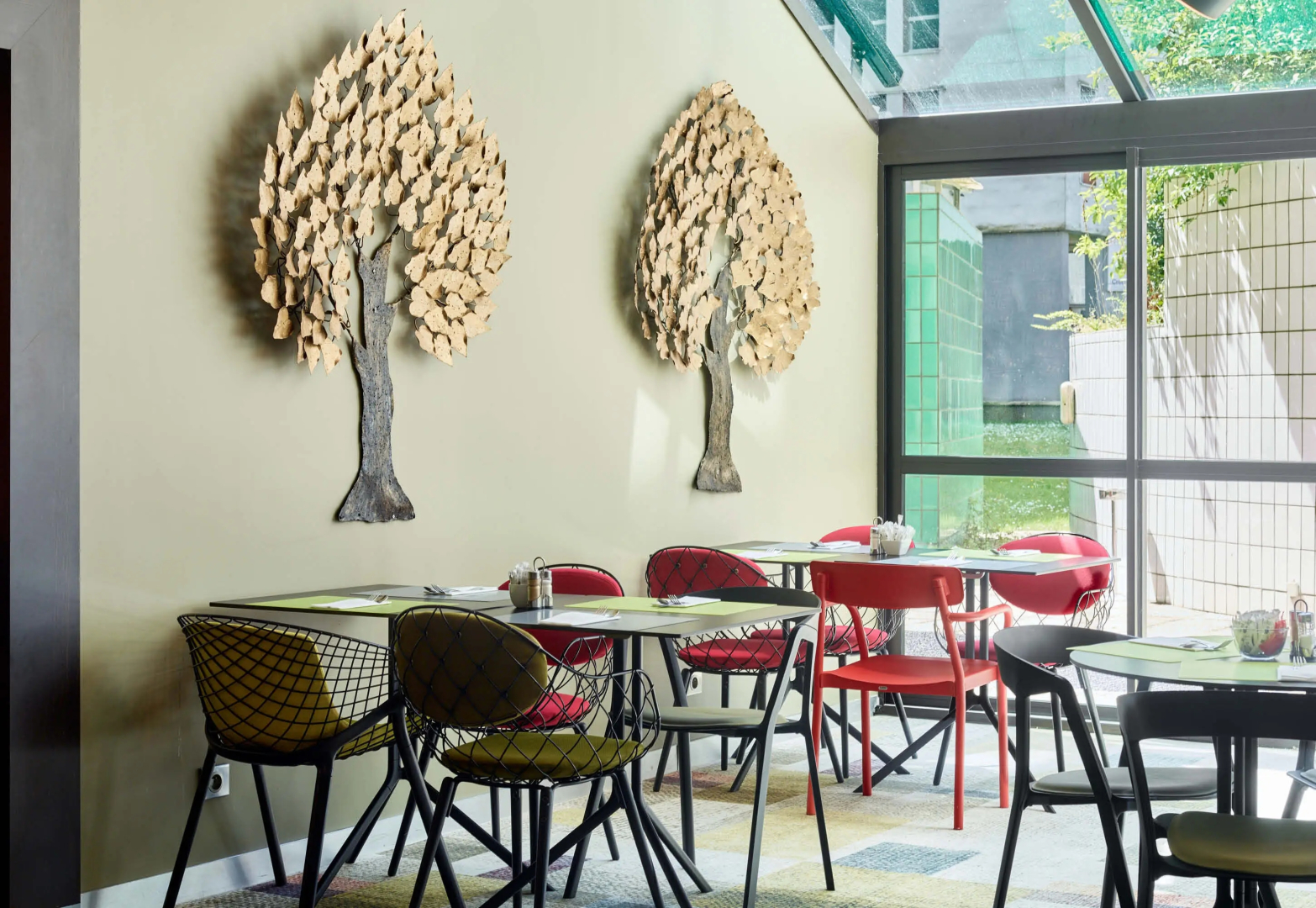 B&B HOTEL Saint-Quentin-en-Yvelines Centre Gare