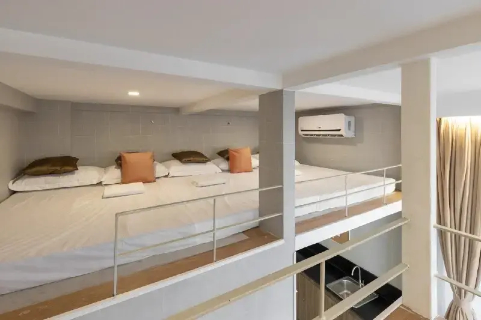 Selah Pods Hotel Manila