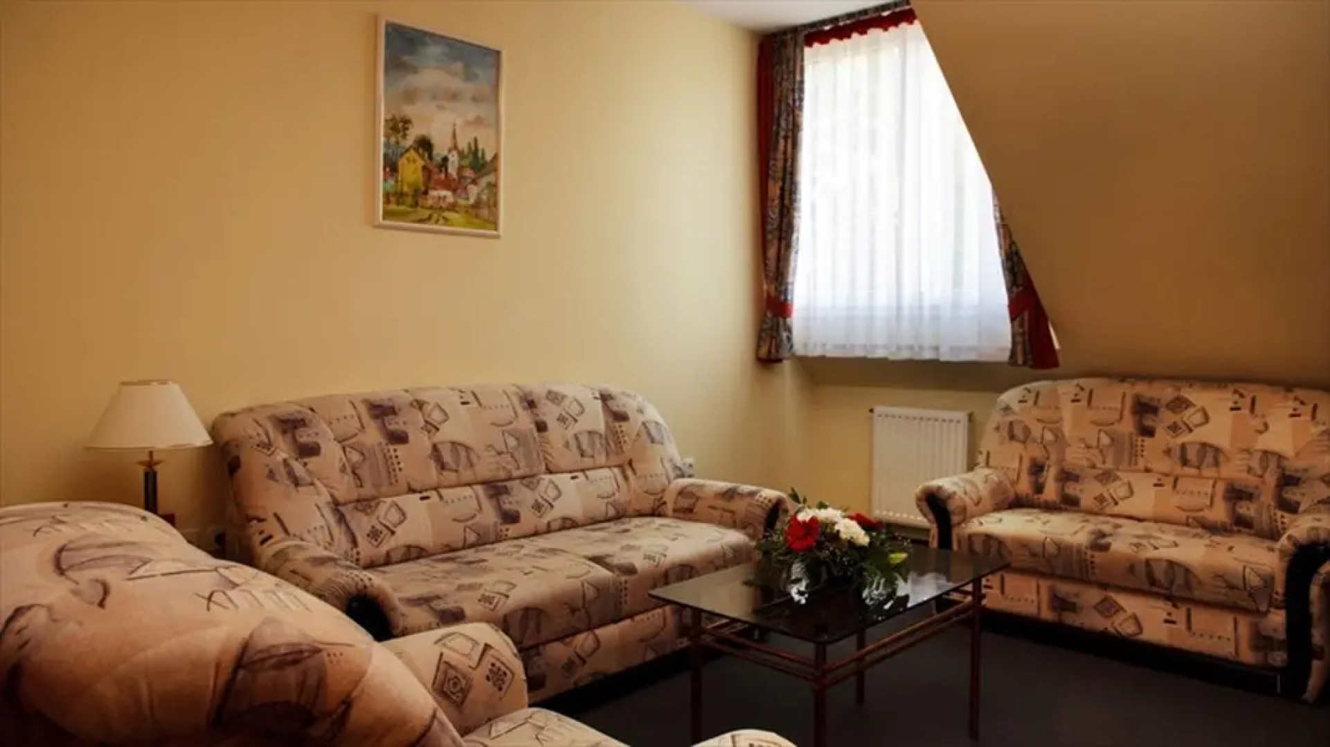 Lipa Hotel Es Etterem