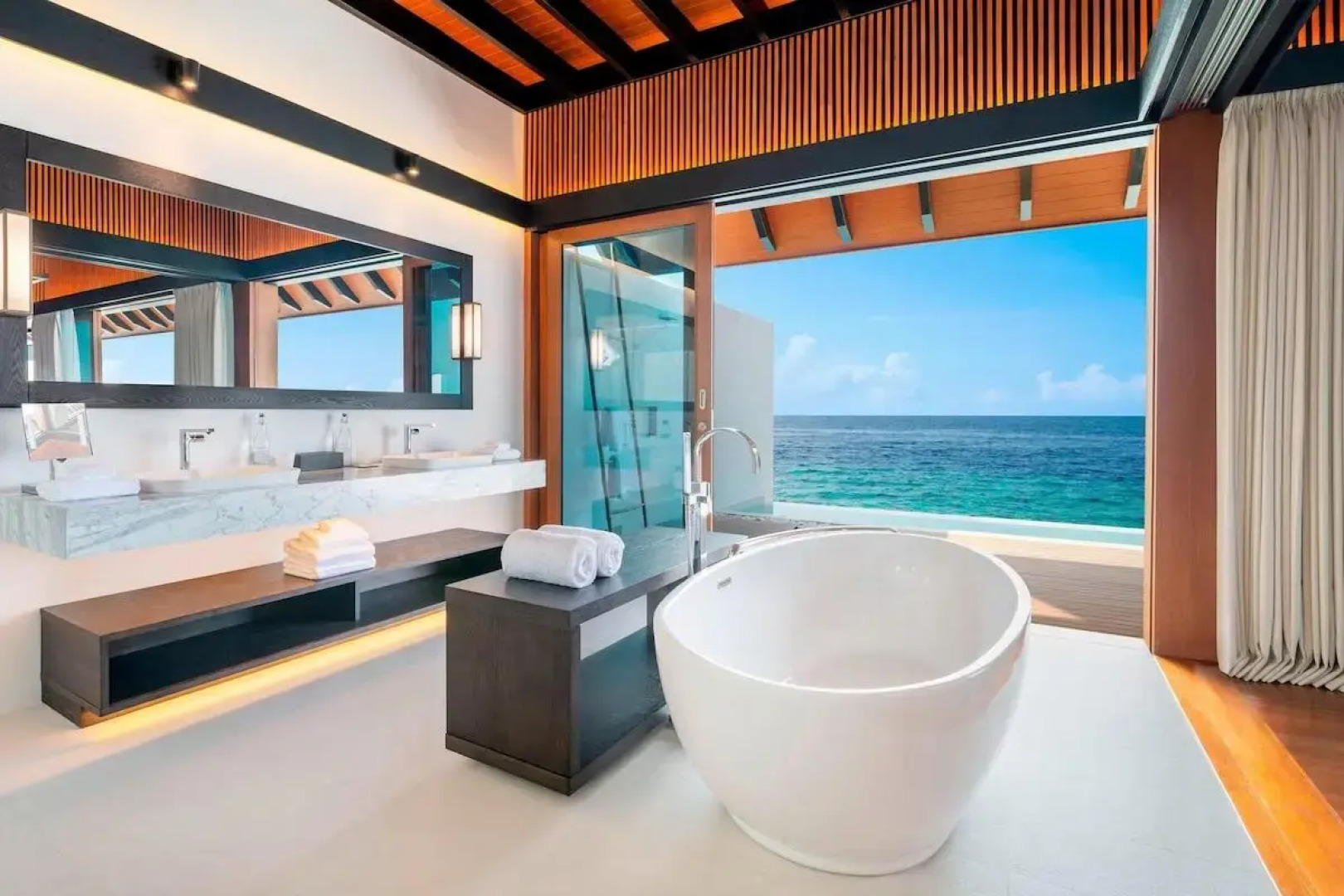 Курорт The Westin Maldives Miriandhoo 