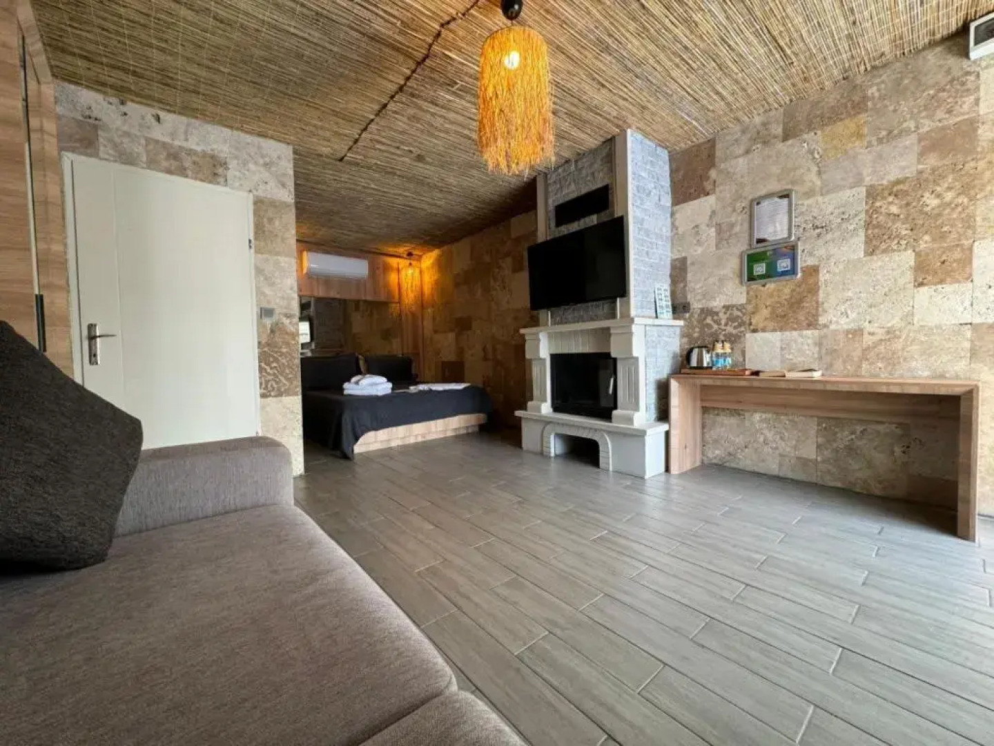 216 North Hotel & Wellness-Spa